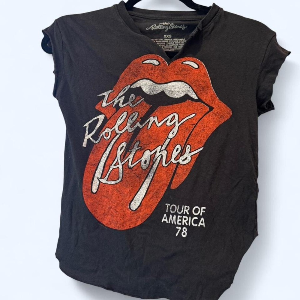 Rolling Stones crop tee